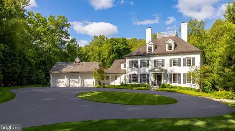 8611 Country Club Dr, Bethesda, MD 20817