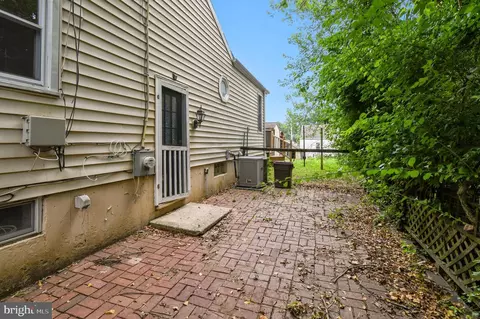 Exterior - 4510 Gridley Rd, Silver Spring, MD 20906 photo 5 of 6