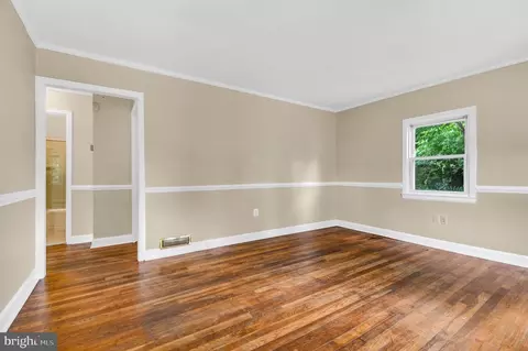 Living - 4510 Gridley Rd, Silver Spring, MD 20906 photo 2 of 2