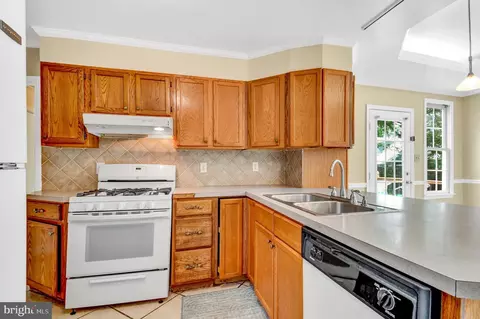 Kitchen - 4510 Gridley Rd, Silver Spring, MD 20906 photo 2 of 3