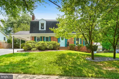 5006 Butternut Dr, Rockville, MD 20853