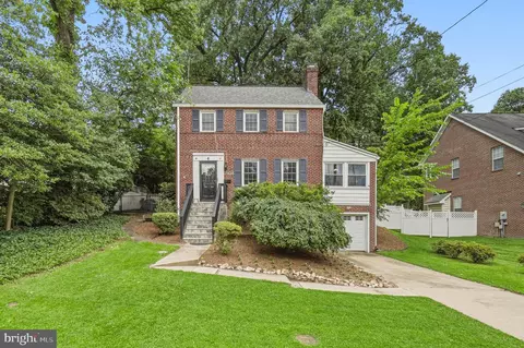 2504 Seminary Rd, Silver Spring, MD 20910