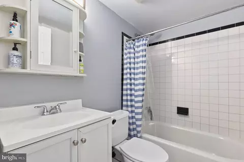 Bath - 2504 Seminary Rd, Silver Spring, MD 20910 photo 2 of 2