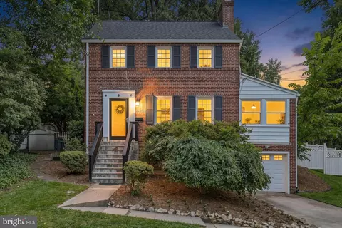 Exterior - 2504 Seminary Rd, Silver Spring, MD 20910 photo 2 of 10