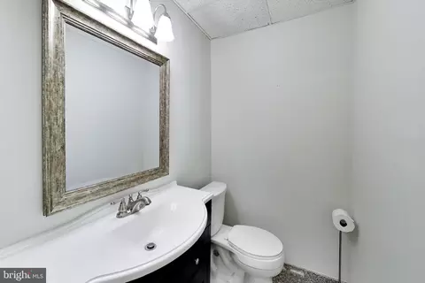 Bath - 17105 Macduff Ave, Olney, MD 20832 photo 8 of 8