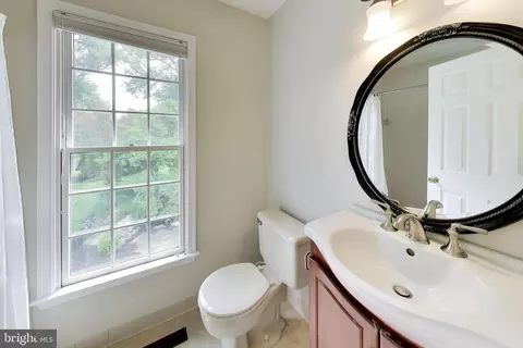 Bath - 17105 Macduff Ave, Olney, MD 20832 photo 6 of 8