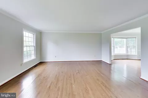 Living - 17105 Macduff Ave, Olney, MD 20832 photo 3 of 8