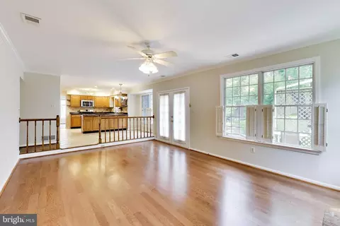 Living - 17105 Macduff Ave, Olney, MD 20832 photo 5 of 8
