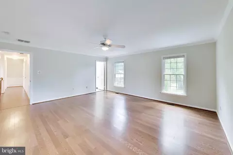 Living - 17105 Macduff Ave, Olney, MD 20832 photo 8 of 8