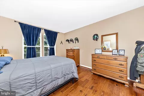 Bedroom - 6 Tom Fox Ct, Poolesville, MD 20837 photo 4 of 7