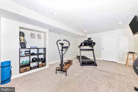 Other - 6 Tom Fox Ct, Poolesville, MD 20837 photo 10 of 25