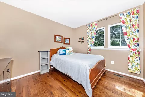 Bedroom - 6 Tom Fox Ct, Poolesville, MD 20837 photo 2 of 7