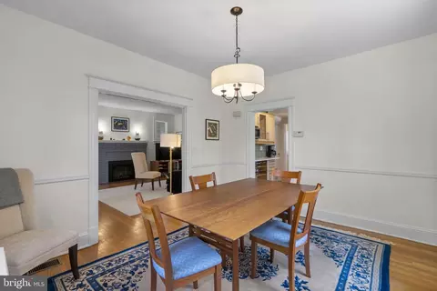 Dining - 2006 Glen Ross Rd, Silver Spring, MD 20910 photo 3 of 3