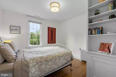 Bedroom - 2006 Glen Ross Rd, Silver Spring, MD 20910 photo 5 of 5
