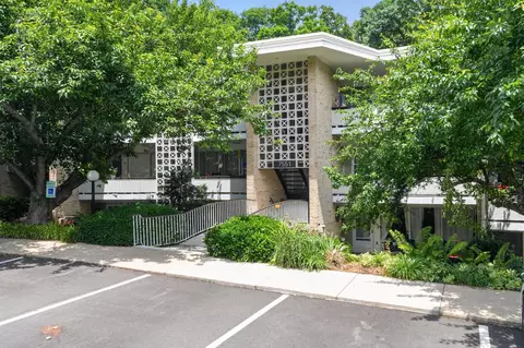 7551 Spring Lake Dr #D-1, Bethesda, MD 20817