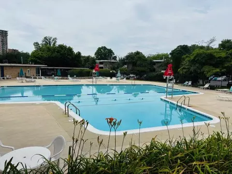 7551 Spring Lake Dr #D-1, Bethesda, MD 20817