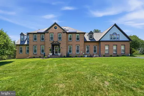 21900 Huntmaster Dr, Gaithersburg, MD 20882