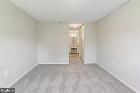 Bedroom - 15107 Interlachen Dr #2-620, Silver Spring, MD 20906 photo 3 of 4