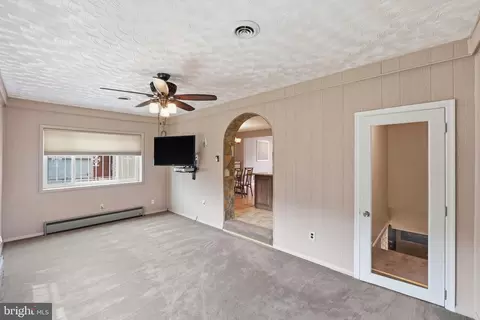 Living - 10713 Gregory St, Silver Spring, MD 20901 photo 3 of 4