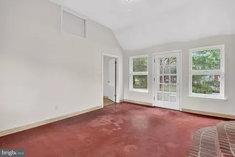 702 Mcneill Rd, Silver Spring, MD 20910 photo 10