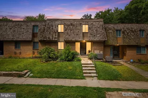 19603 Sparr Spring Rd, Montgomery Village, MD 20886
