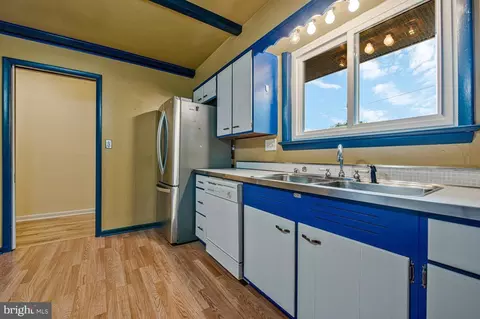 Kitchen - 11003 Wheeler Dr, Silver Spring, MD 20901 photo 3 of 3