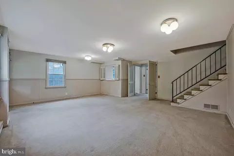 Living - 11003 Wheeler Dr, Silver Spring, MD 20901 photo 4 of 4