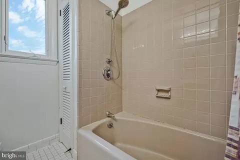Bath - 11003 Wheeler Dr, Silver Spring, MD 20901 photo 4 of 6