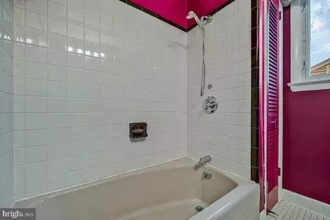 Bath - 11003 Wheeler Dr, Silver Spring, MD 20901 photo 2 of 6