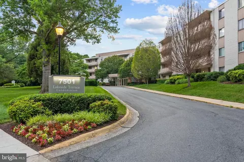 7501 Democracy Blvd #B-123, Bethesda, MD 20817