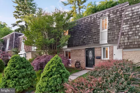 19025 Coltfield Ct, Gaithersburg, MD 20886