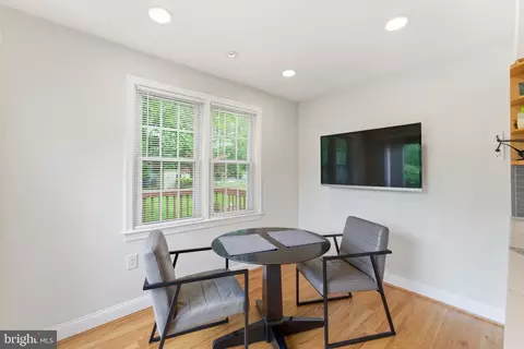 Dining - 12719 Two Farm Dr, Silver Spring, MD 20904 photo 5 of 6