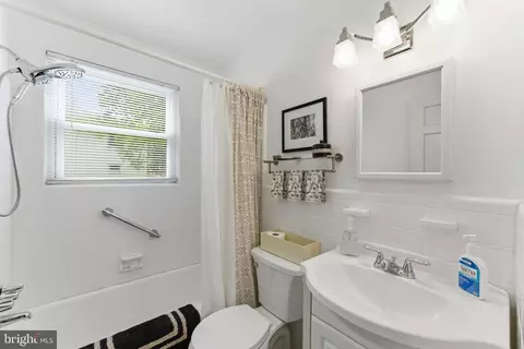 Bath - 12719 Two Farm Dr, Silver Spring, MD 20904 photo 3 of 5