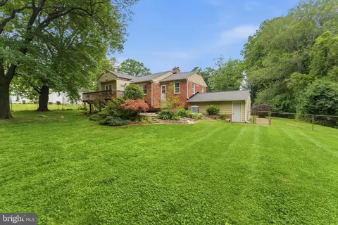 Exterior - 12719 Two Farm Dr, Silver Spring, MD 20904 photo 7 of 9