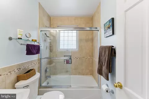 Bath - 12719 Two Farm Dr, Silver Spring, MD 20904 photo 2 of 5