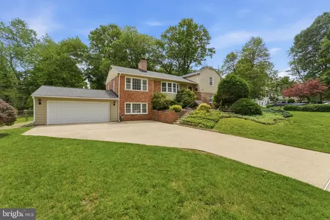 12719 Two Farm Dr, Silver Spring, MD 20904
