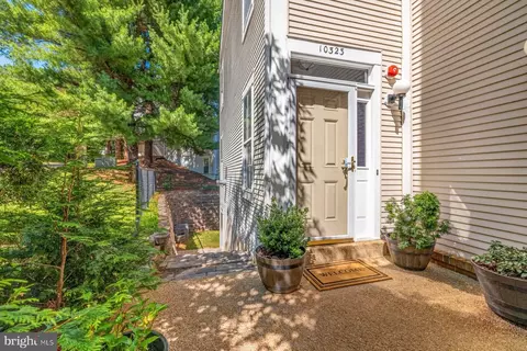 10323 Royal Woods, Montgomery Village, MD 20886
