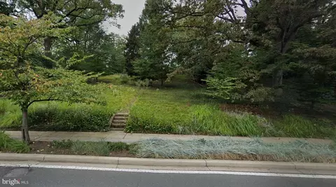 7406 Piney Branch Rd, Takoma Park, MD 20912