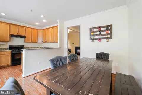 Dining - 11428 Grandview Ave, Wheaton, MD 20902 photo 3 of 4