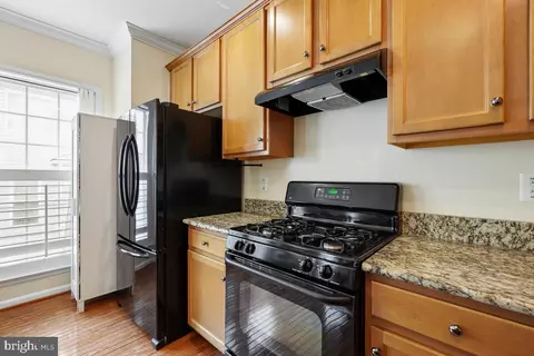 Kitchen - 11428 Grandview Ave, Wheaton, MD 20902 photo 3 of 4