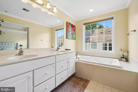 Bath - 11428 Grandview Ave, Wheaton, MD 20902 photo 2 of 4