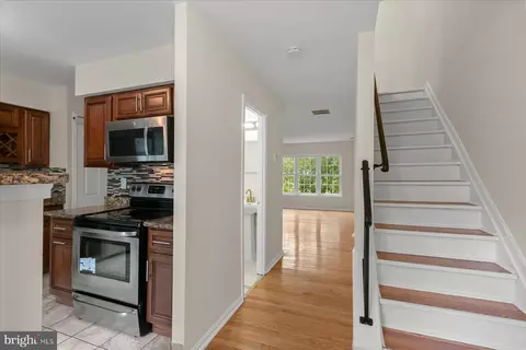 Entry Way - 1842 Bronzegate Blvd #191, Silver Spring, MD 20904 photo 1 of 4