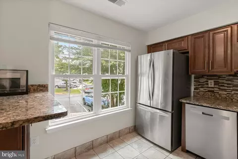 Kitchen - 1842 Bronzegate Blvd #191, Silver Spring, MD 20904 photo 1 of 2