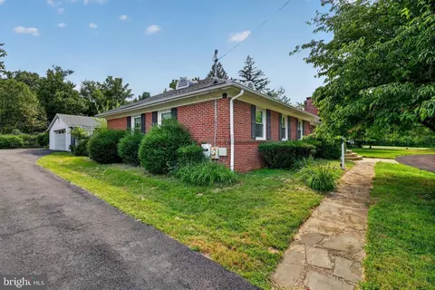 Exterior - 805 Orchard Way, Silver Spring, MD 20904 photo 10 of 15