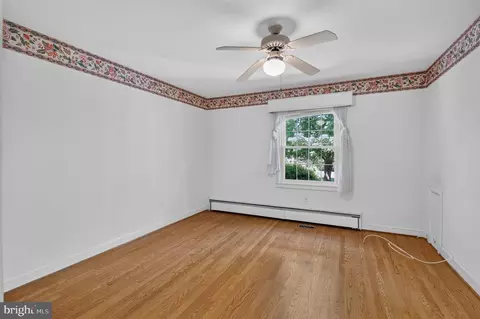 Bedroom - 805 Orchard Way, Silver Spring, MD 20904 photo 7 of 8