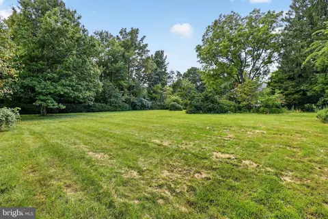 Exterior - 805 Orchard Way, Silver Spring, MD 20904 photo 6 of 15