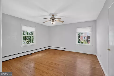 Bedroom - 805 Orchard Way, Silver Spring, MD 20904 photo 5 of 8