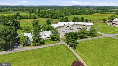 20800 Whites Ferry Rd, Poolesville, MD 20837