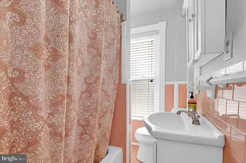 Bath - 13 Cedar Ave, Gaithersburg, MD 20877 photo 1 of 1