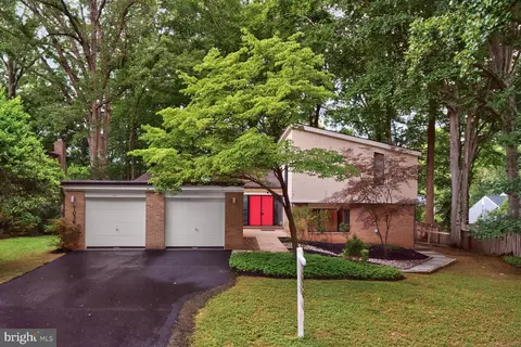 7036 Buxton Ter, Bethesda, MD 20817